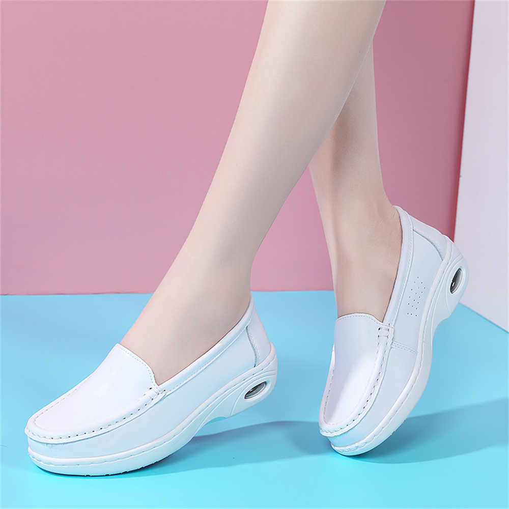 Women Shoes Types - Chunky White Sole Heel Schuhe Oxford