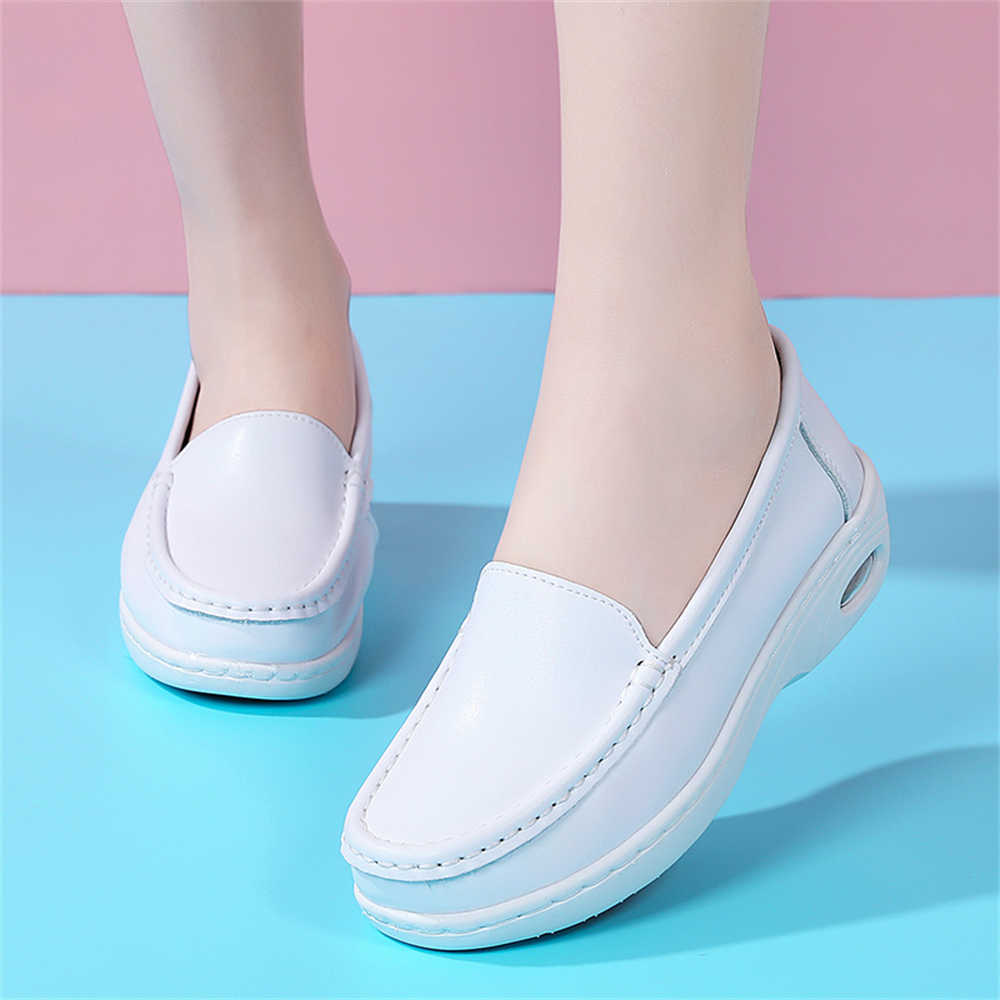 Chunky White Sole Heel Schuhe  – Women Shoes Types Bewertung und Preis