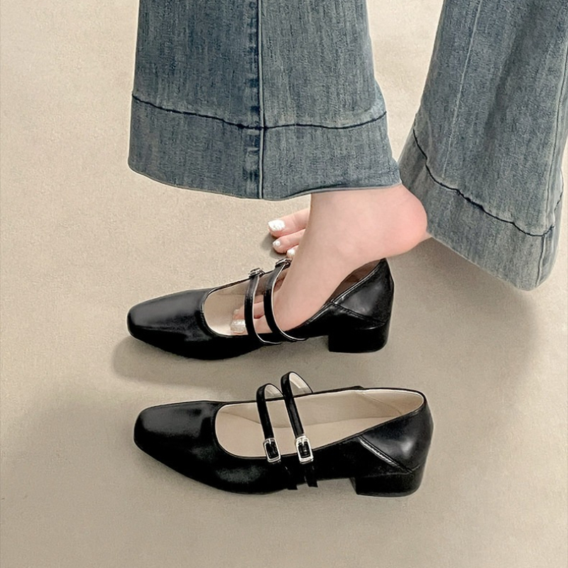 Silberne Mary-Jane-Schuhe für  – Women Shoes Heels Bewertung und Preis